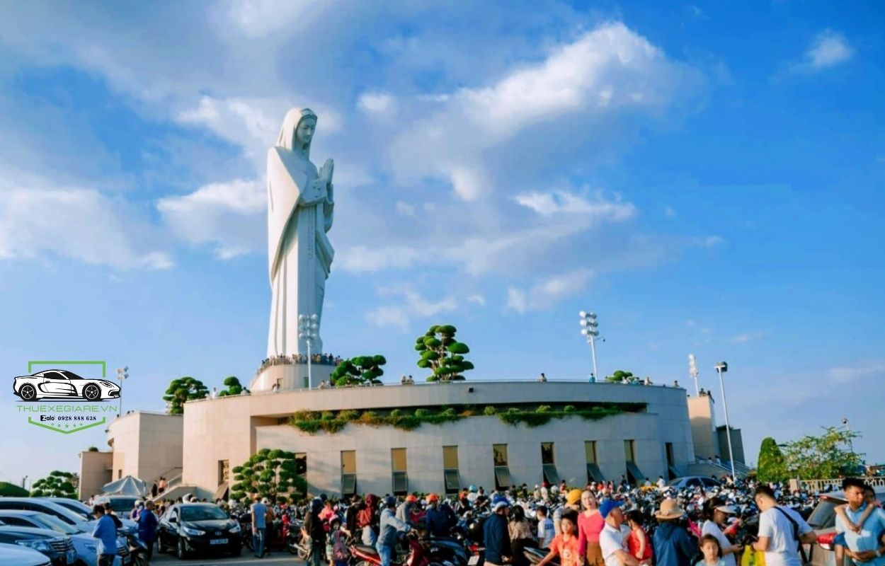 huê xe đi Đức Mẹ Núi Cúi từ TPHCM, Thuê xe Công Giáo đi Đức Mẹ Núi Cúi, Xe đưa đón đi Đức Mẹ Núi Cúi, Thuê xe theo đoàn đi Núi Cúi, Thuê xe đi Đức Mẹ Núi Cúi giá bao nhiêu,