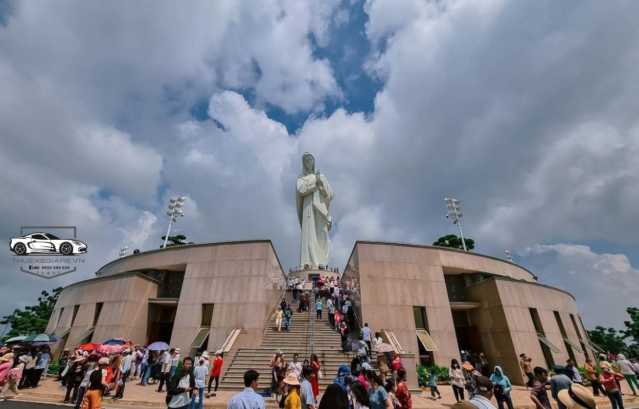 Dịch vụ thuê xe đi Núi Cúi Đồng Nai, Thuê xe hành hương Đức Mẹ Núi Cúi giá rẻ, Thuê xe đi Đức Mẹ Núi Cúi từ TPHCM, Thuê xe Công Giáo đi Đức Mẹ Núi Cúi,